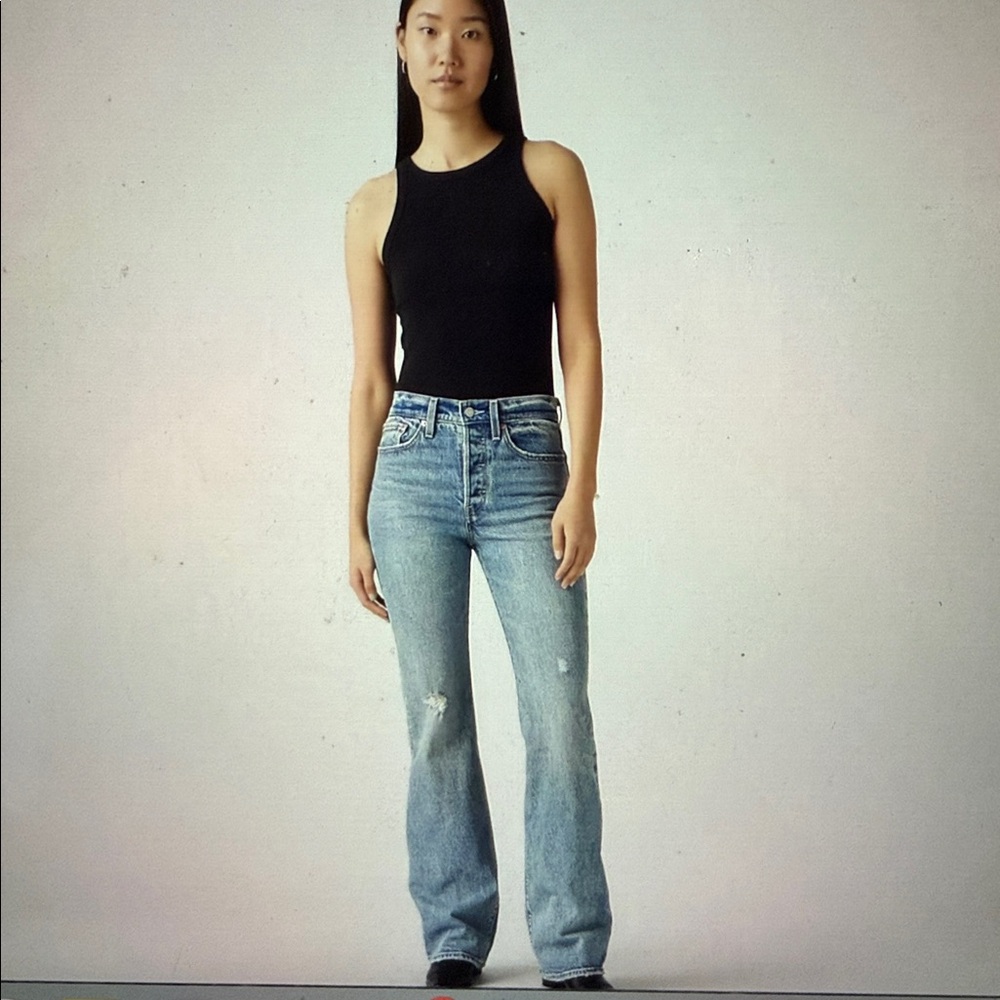 Levi's Wedgie Boot Cut Women’s Jeans Size 29, Inseam 34”, great condition